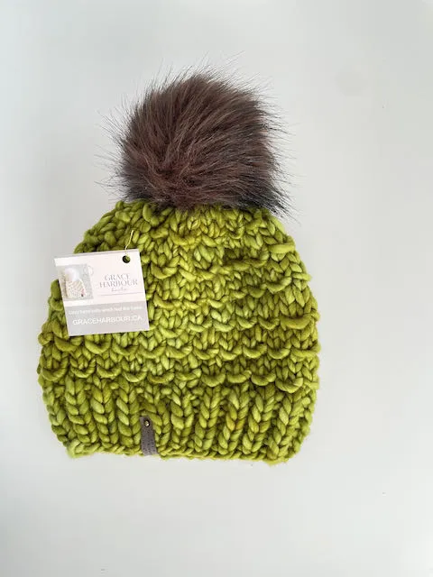 Bamboo Beanie in Lettuce/espresso pom